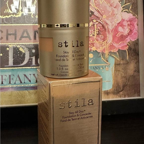 STILA makeup - Picture 3 of 8